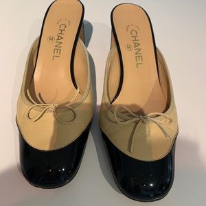 CHANEL MULES. VERY GENTLY WORN PRICE REDUCED FIRM